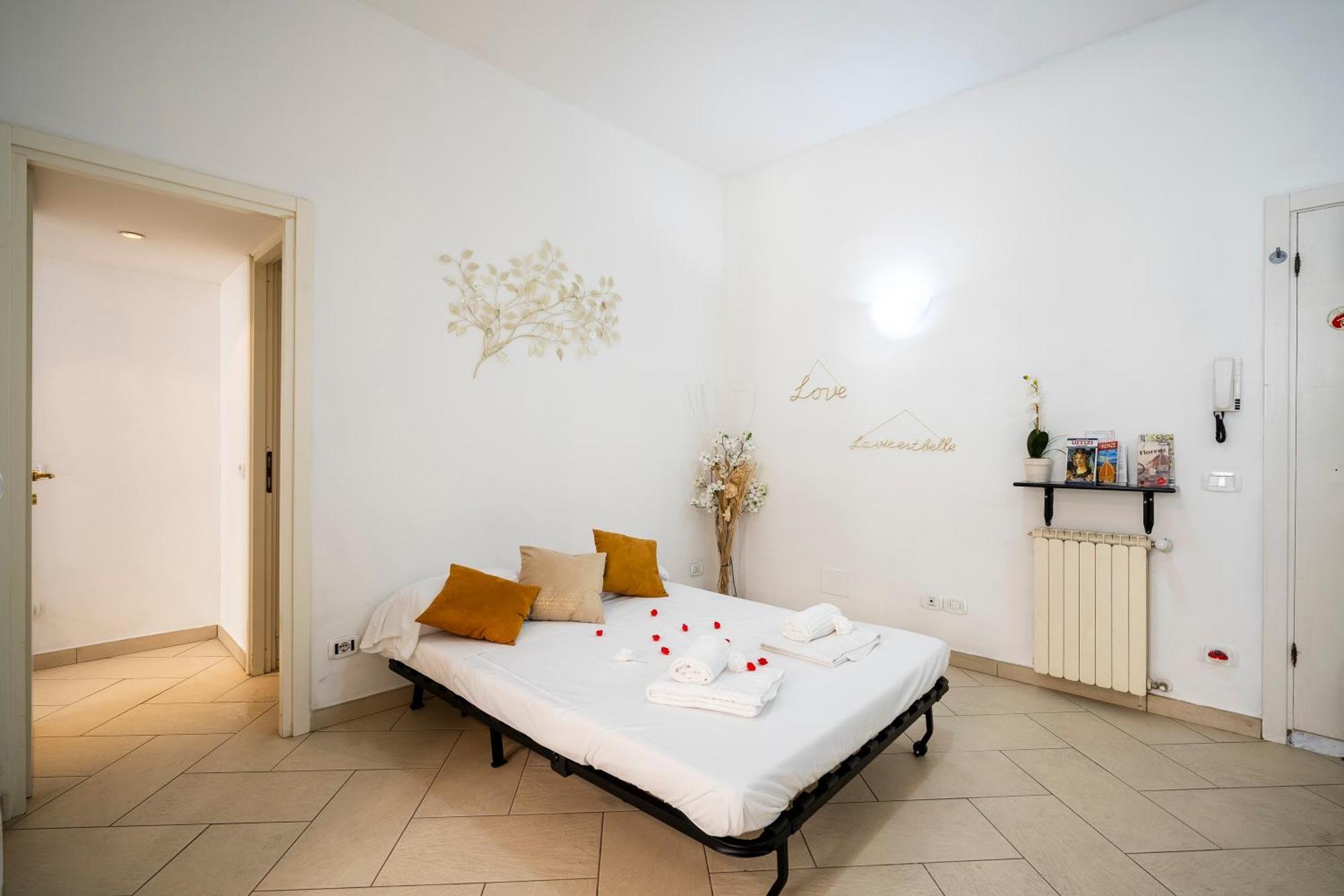 Chic House In Centro Storico Apartment Florence Luaran gambar